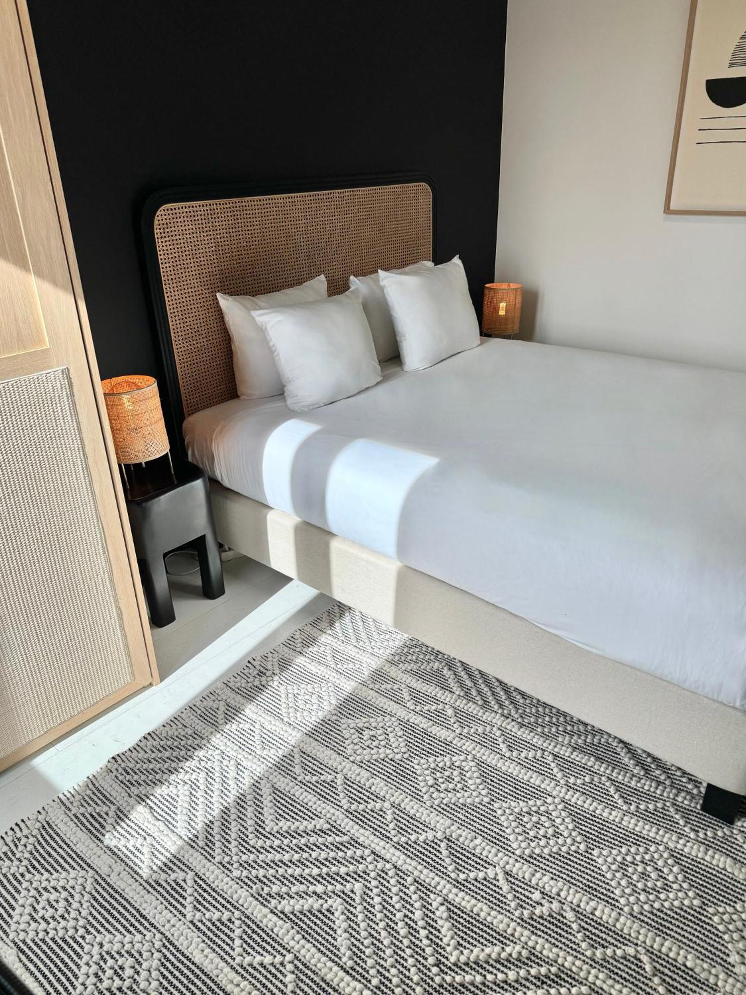 3 Room Luxury Design Apartment With Airconditioning, Close To Gent St-Pieters Station Buitenkant foto